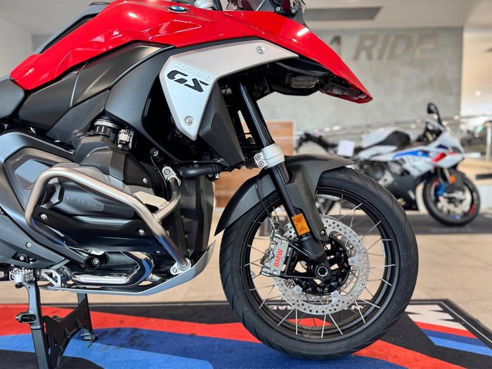 2025 BMW Motorrad R 1300 GS R 1300 Red