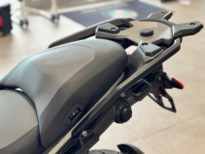 2025 BMW Motorrad R 1300 GS R 1300 Red