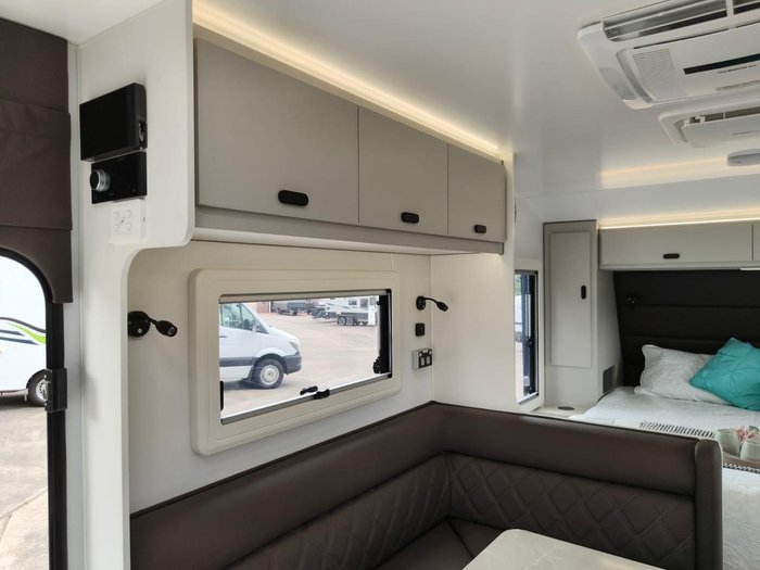 2026 JB Caravans Gator-X 17'10 Rd L-Shape Lounge