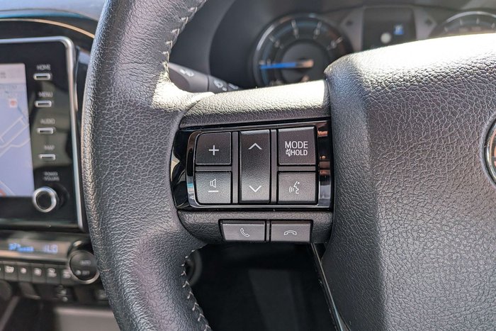 2023 Toyota Hilux Rogue