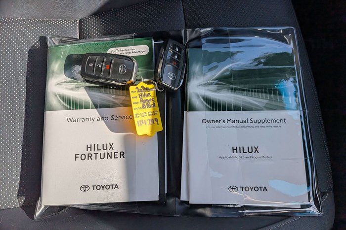 2023 Toyota Hilux Rogue