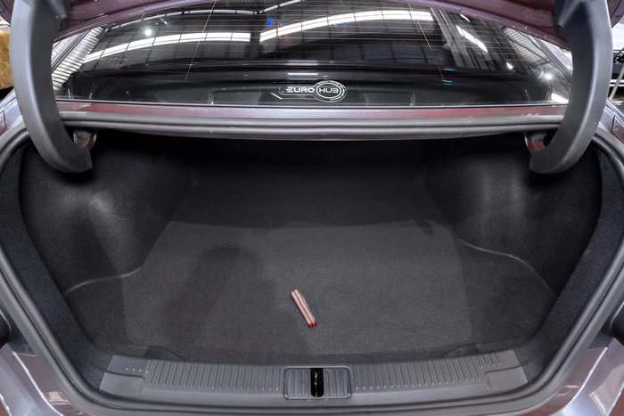 2024 MG MG5 Essence MY24 Misty Grey