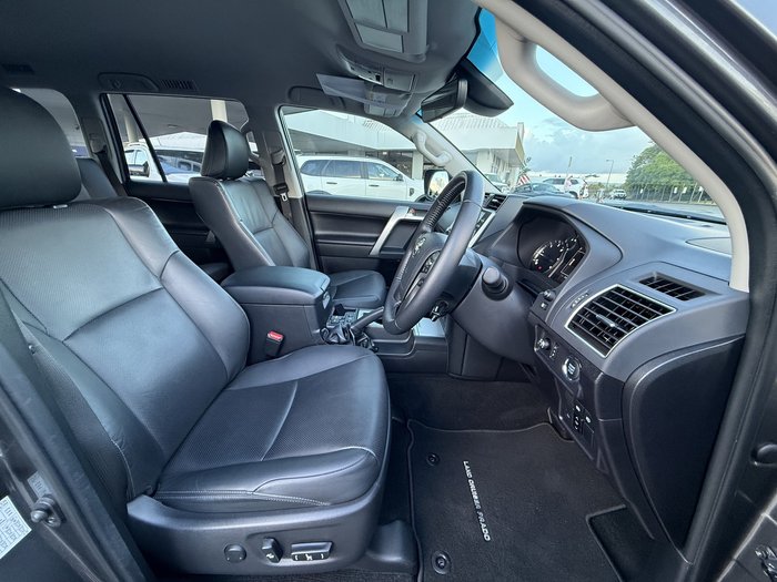 2023 Toyota Landcruiser Prado VX