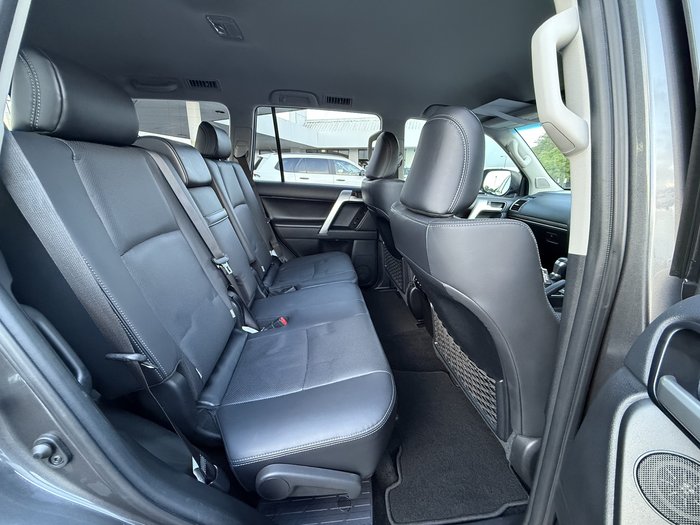 2023 Toyota Landcruiser Prado VX