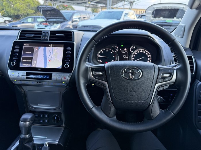 2023 Toyota Landcruiser Prado VX