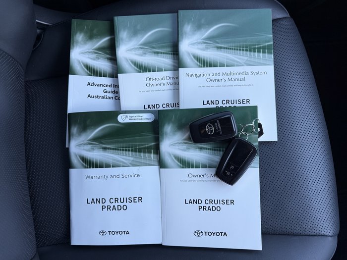 2023 Toyota Landcruiser Prado VX