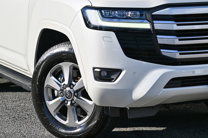 2022 Toyota Landcruiser Sahara FJA300R 4X4 Dual Range Crystal Pearl