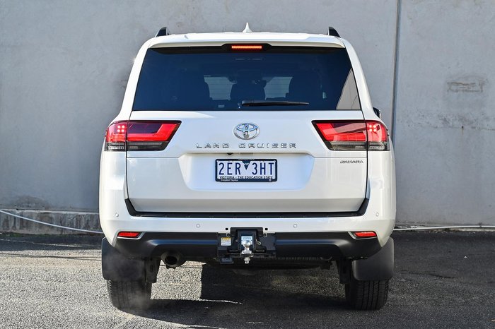 2022 Toyota Landcruiser Sahara FJA300R 4X4 Dual Range Crystal Pearl