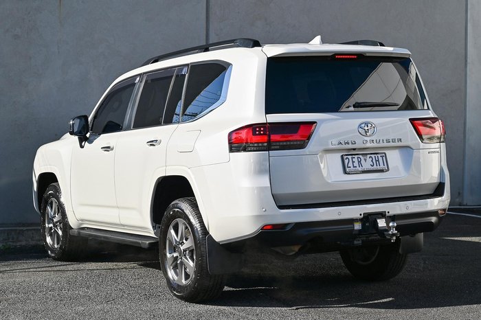 2022 Toyota Landcruiser Sahara FJA300R 4X4 Dual Range Crystal Pearl