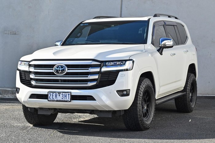 2022 Toyota Landcruiser Sahara FJA300R 4X4 Dual Range Crystal Pearl