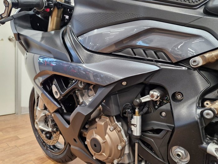 2022 BMW Motorrad S 1000 RR Black