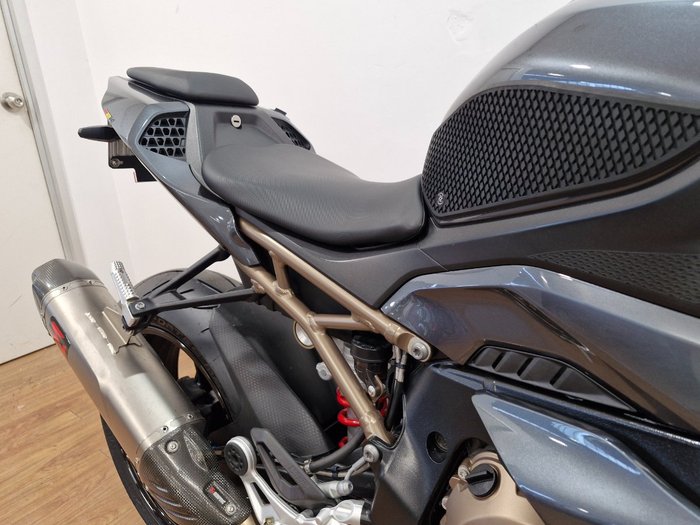 2022 BMW Motorrad S 1000 RR Black