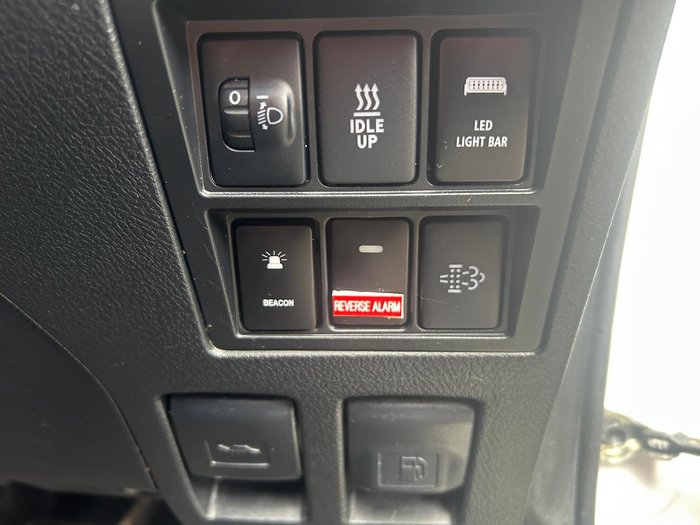 2021 Toyota Hilux SR GUN126R 4X4 Dual Range Glacier White