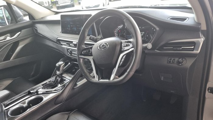 2023 LDV D90 Executive