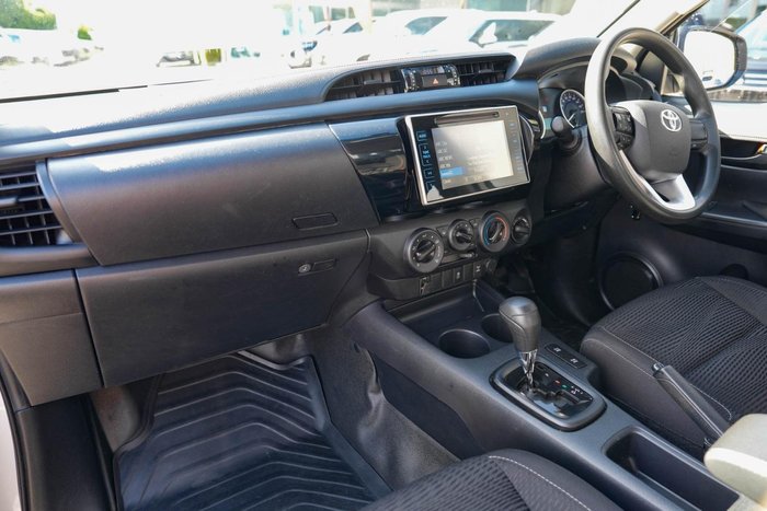2018 Toyota Hilux SR