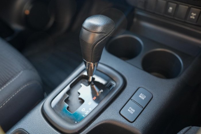 2018 Toyota Hilux SR