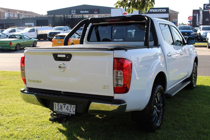 2020 Nissan Navara SL