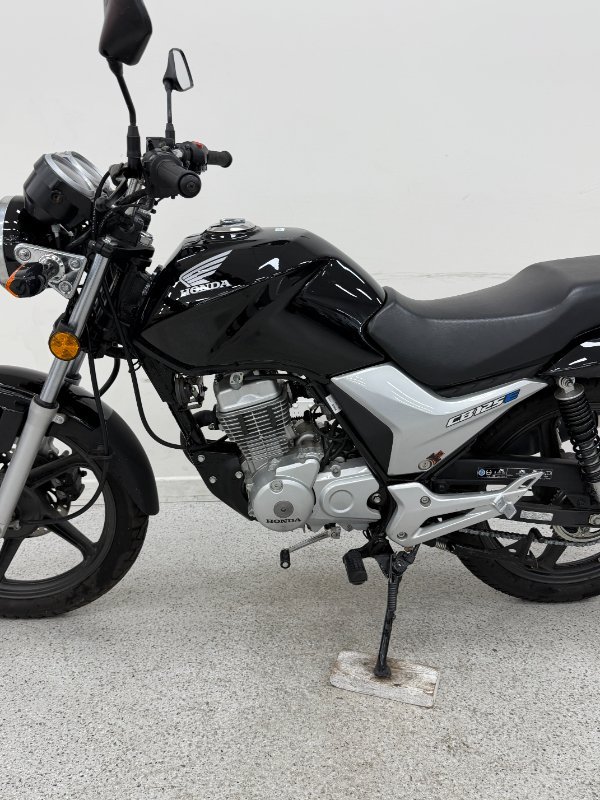 2019 Honda CB125E Black