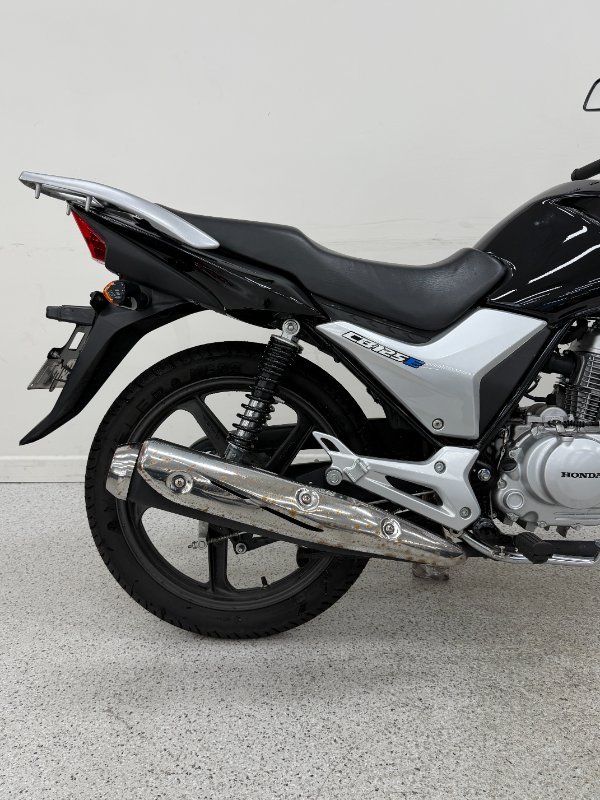 2019 Honda CB125E Black