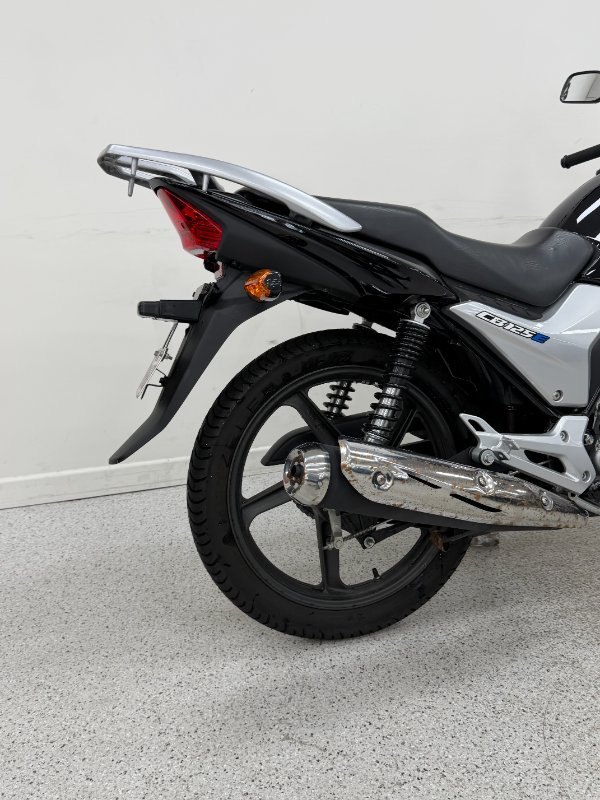 2019 Honda CB125E Black