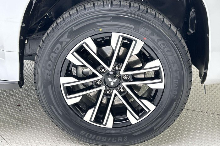 2022 Mitsubishi Pajero Sport Exceed