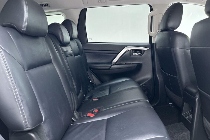 2022 Mitsubishi Pajero Sport Exceed