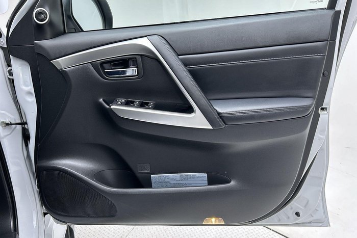 2022 Mitsubishi Pajero Sport Exceed