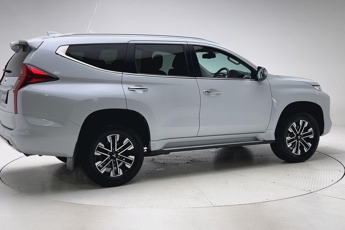 2022 Mitsubishi Pajero Sport Exceed
