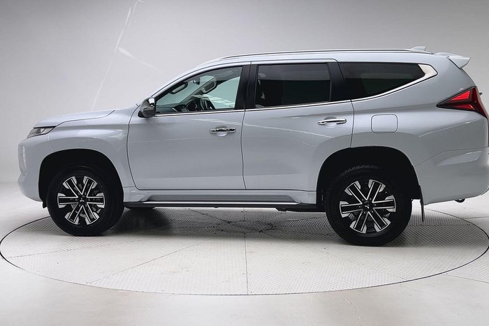 2022 Mitsubishi Pajero Sport Exceed