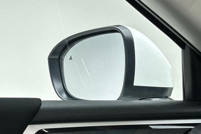 2024 Mitsubishi Outlander LS