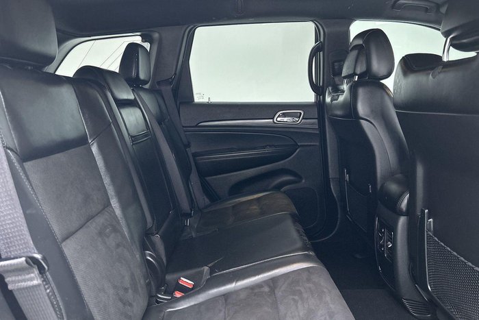 2020 Jeep Grand Cherokee Night Eagle