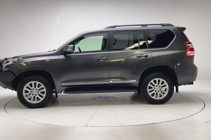 2017 Toyota Landcruiser Prado Altitude