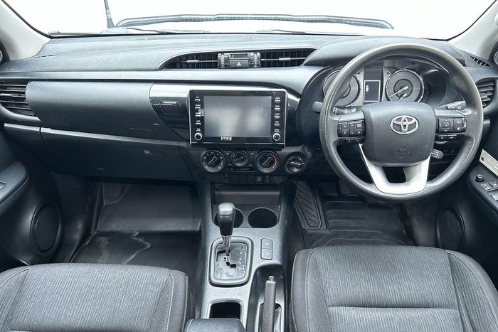2021 Toyota Hilux SR