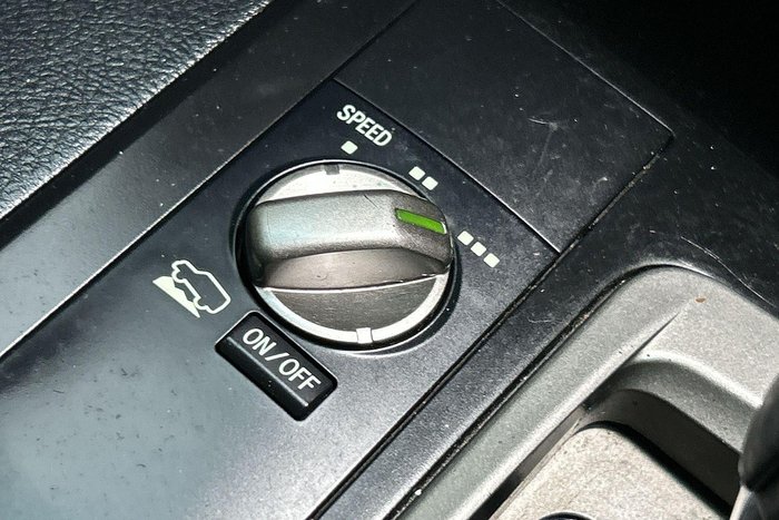 2011 Toyota Landcruiser Altitude