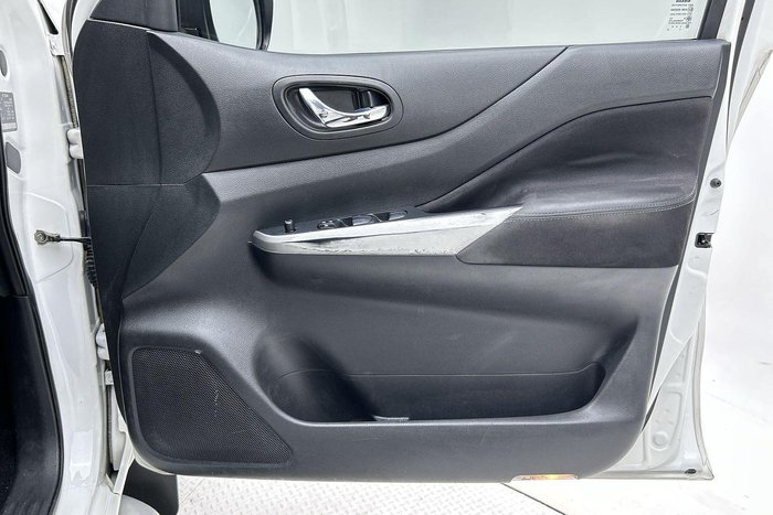 2017 Nissan Navara ST