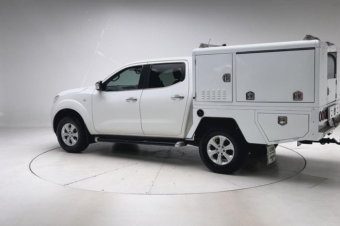 2017 Nissan Navara ST