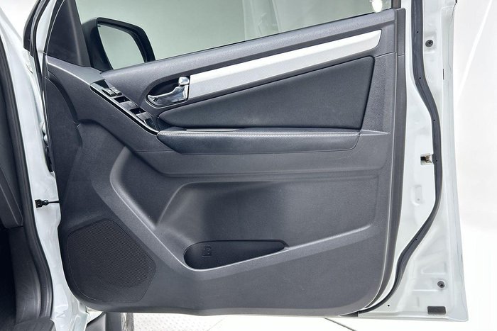 2017 Isuzu MU-X LS-U