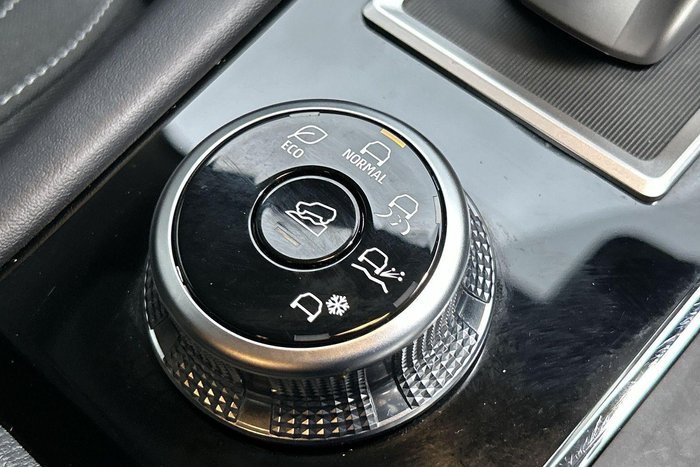 2024 Mitsubishi Outlander LS