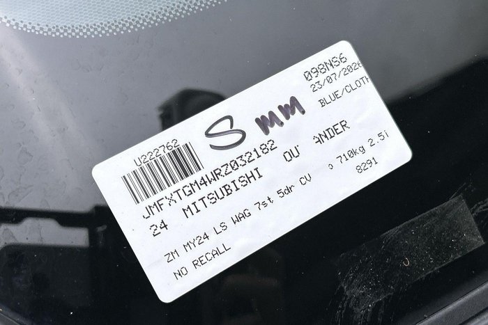 2024 Mitsubishi Outlander LS