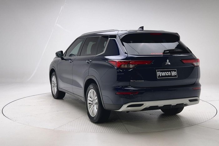 2024 Mitsubishi Outlander LS