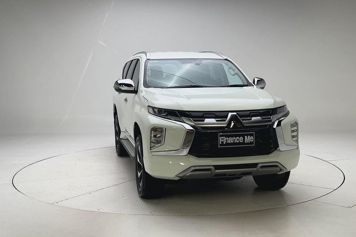 2024 Mitsubishi Pajero Sport GLS