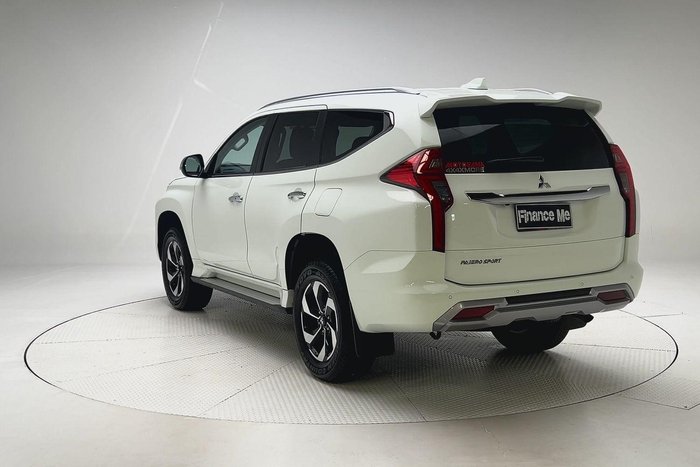 2024 Mitsubishi Pajero Sport GLS