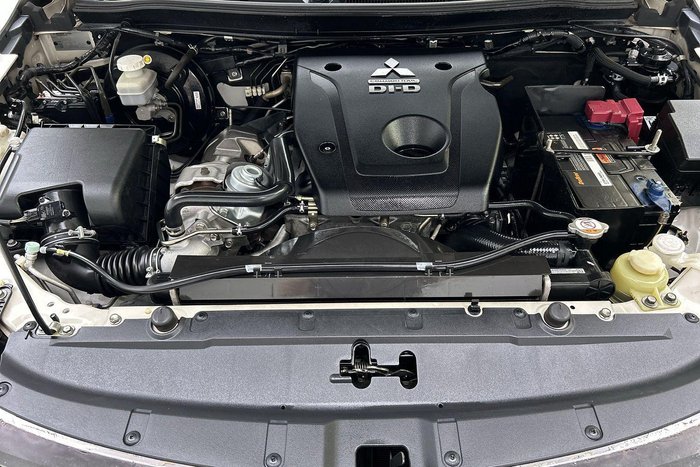 2017 Mitsubishi Triton GLS