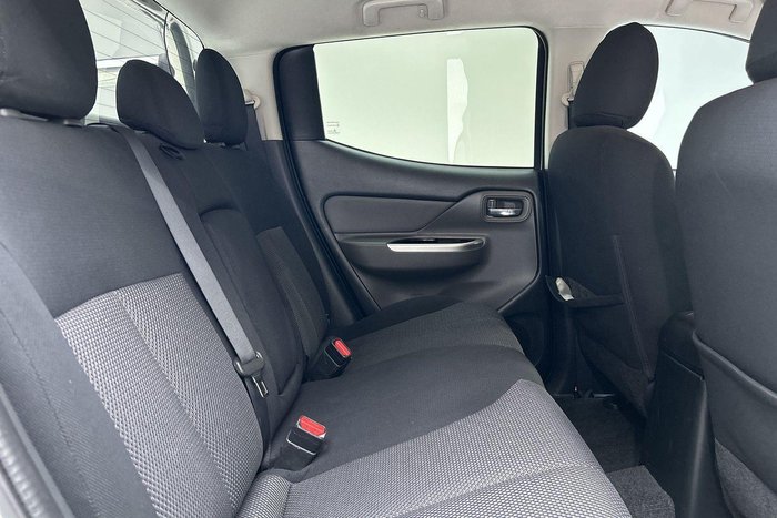 2017 Mitsubishi Triton GLS