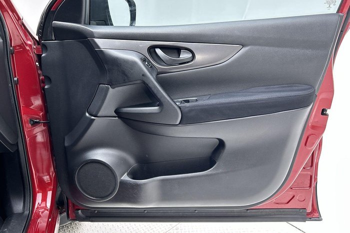 2015 Nissan QASHQAI ST