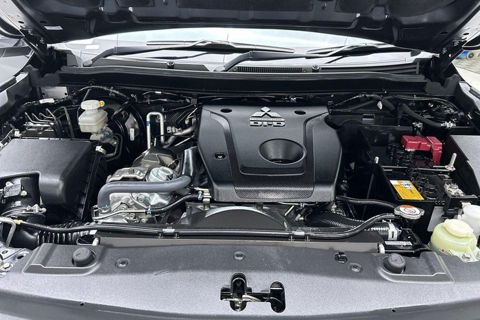 2024 Mitsubishi Pajero Sport Exceed