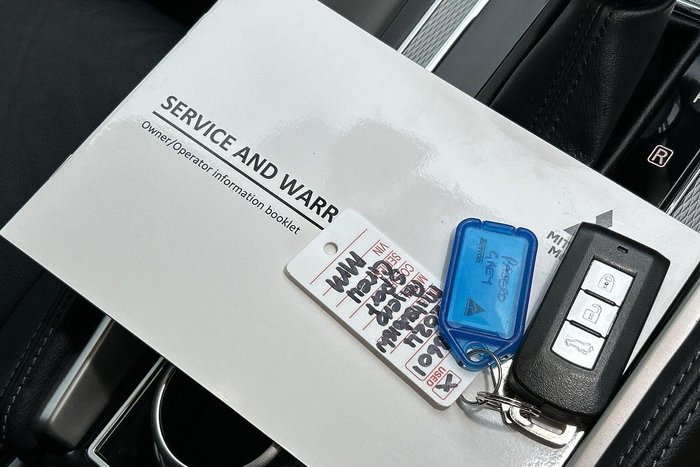 2024 Mitsubishi Pajero Sport Exceed