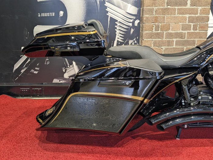 2020 Harley-Davidson Street Glide Special 114 (FLHXS) Touring Black