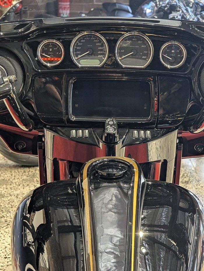 2020 Harley-Davidson Street Glide Special 114 (FLHXS) Touring Black