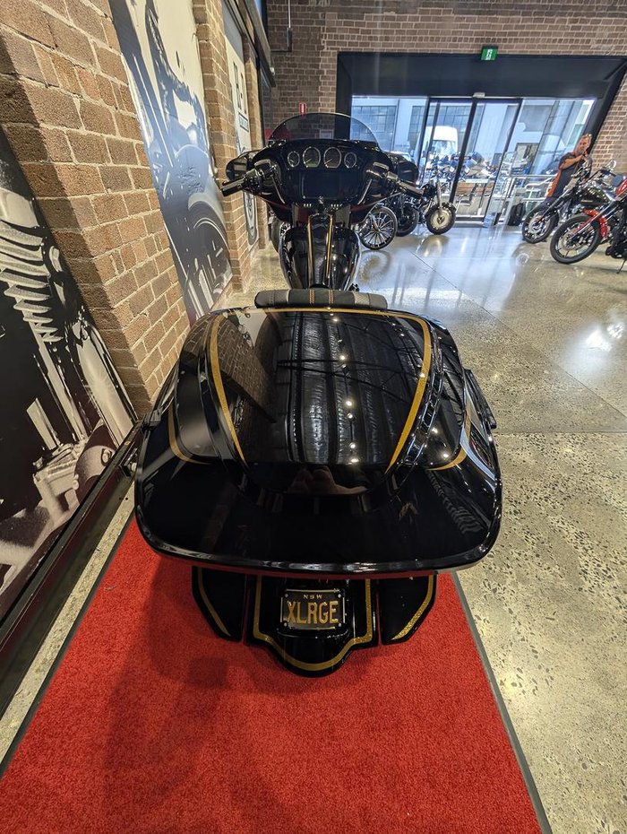 2020 Harley-Davidson Street Glide Special 114 (FLHXS) Touring Black